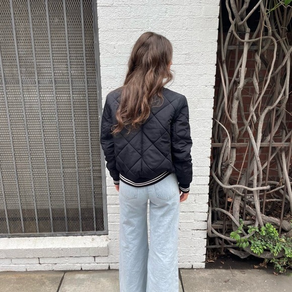 BCBGeneration Reversible quilted Black & white bomber jacket Size small - Picture 4 of 7